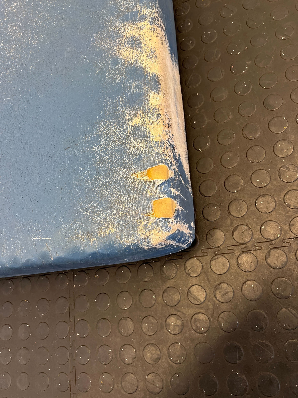 Comfortable Blue Foam Single Mattress - Minor Wear, Affordable Sleep Solution