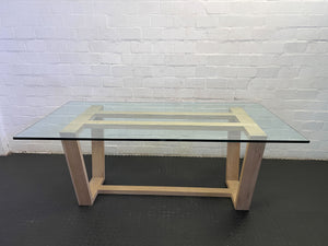 Elegant Glass-Top Dining Table with Wooden Base – Modern Design