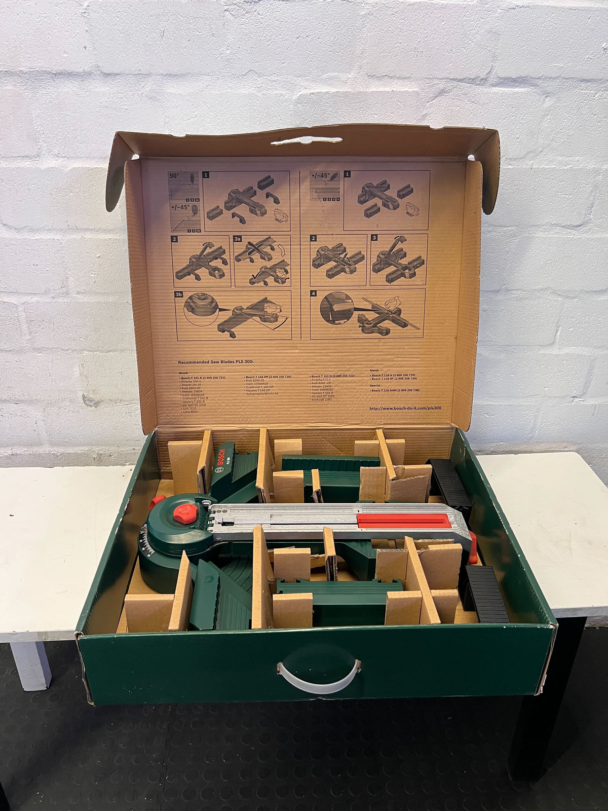 Bosch PLS 300 Precision Cutting Saw Station for Jigsaws