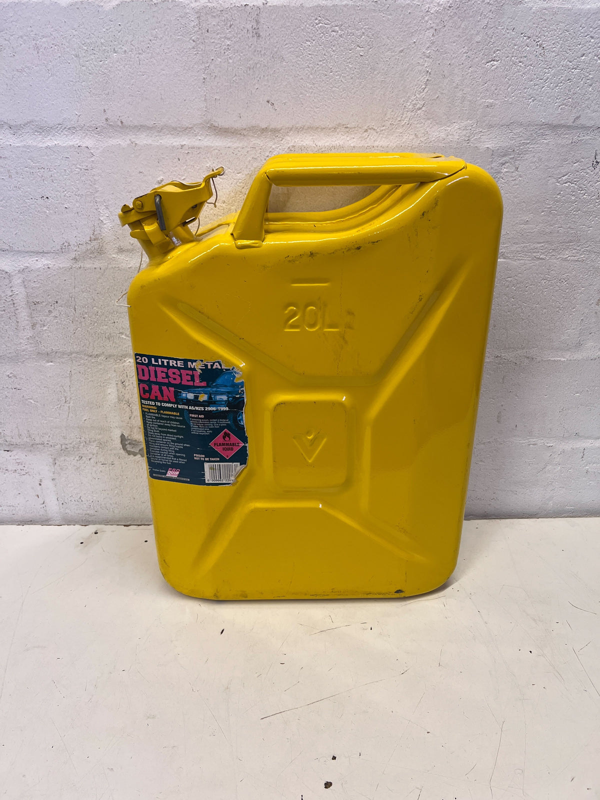 Robust 20L Yellow Metal Diesel Fuel Can