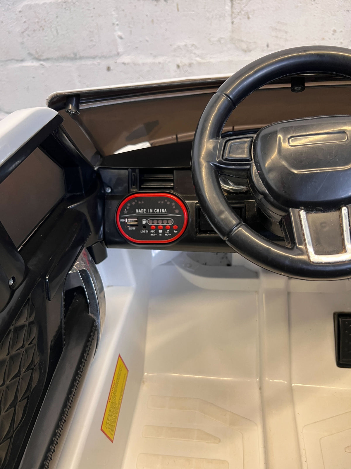 Pre-Loved White Ride-On Toy Car - Kids' Electric Adventure - Has No Remote Battery needs replacement