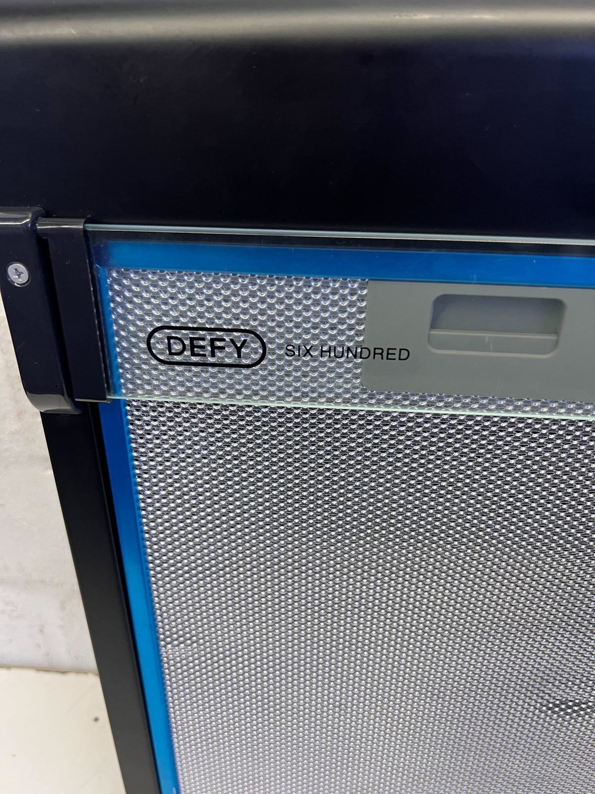 Defy Six Hundred Black Kitchen Extractor Hood