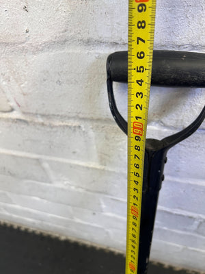 Reliable Black D-Handle Garden Shovel - 2ndhandwarehouse.com
