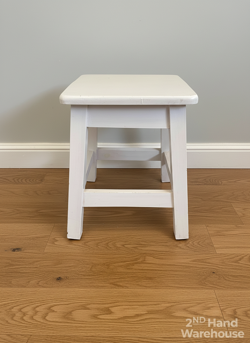 Pine stool white  -Rec09SJCXPM1P- GOOD TO UPLOAD - Good