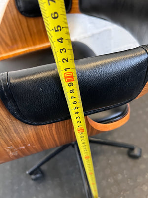 Stylish Mid-Century Modern Swivel Office Chair