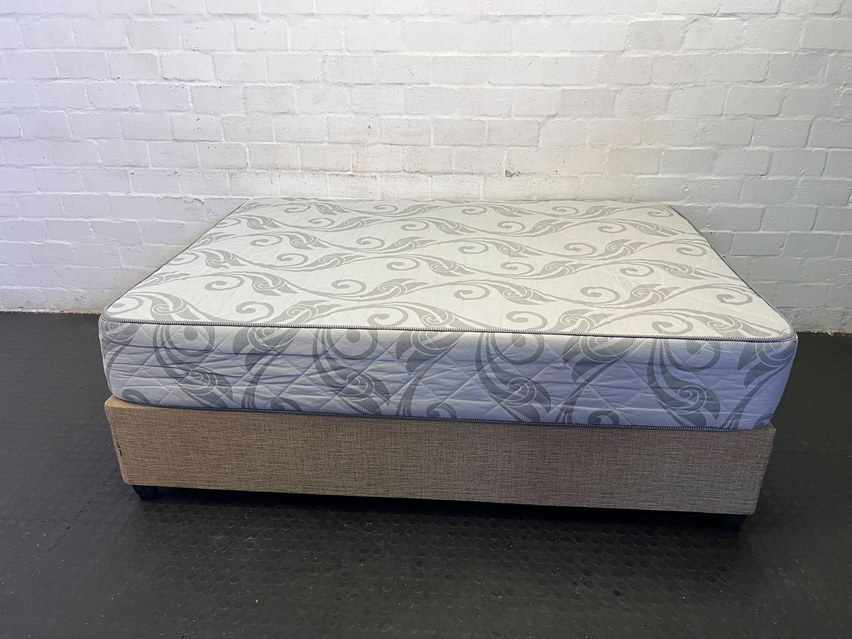 Comfort Sleep Queen Mattress & Upholstered Base Set