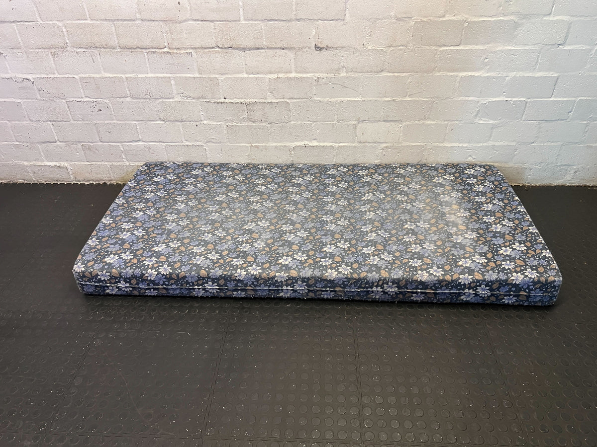 Charming Floral Single Mattress