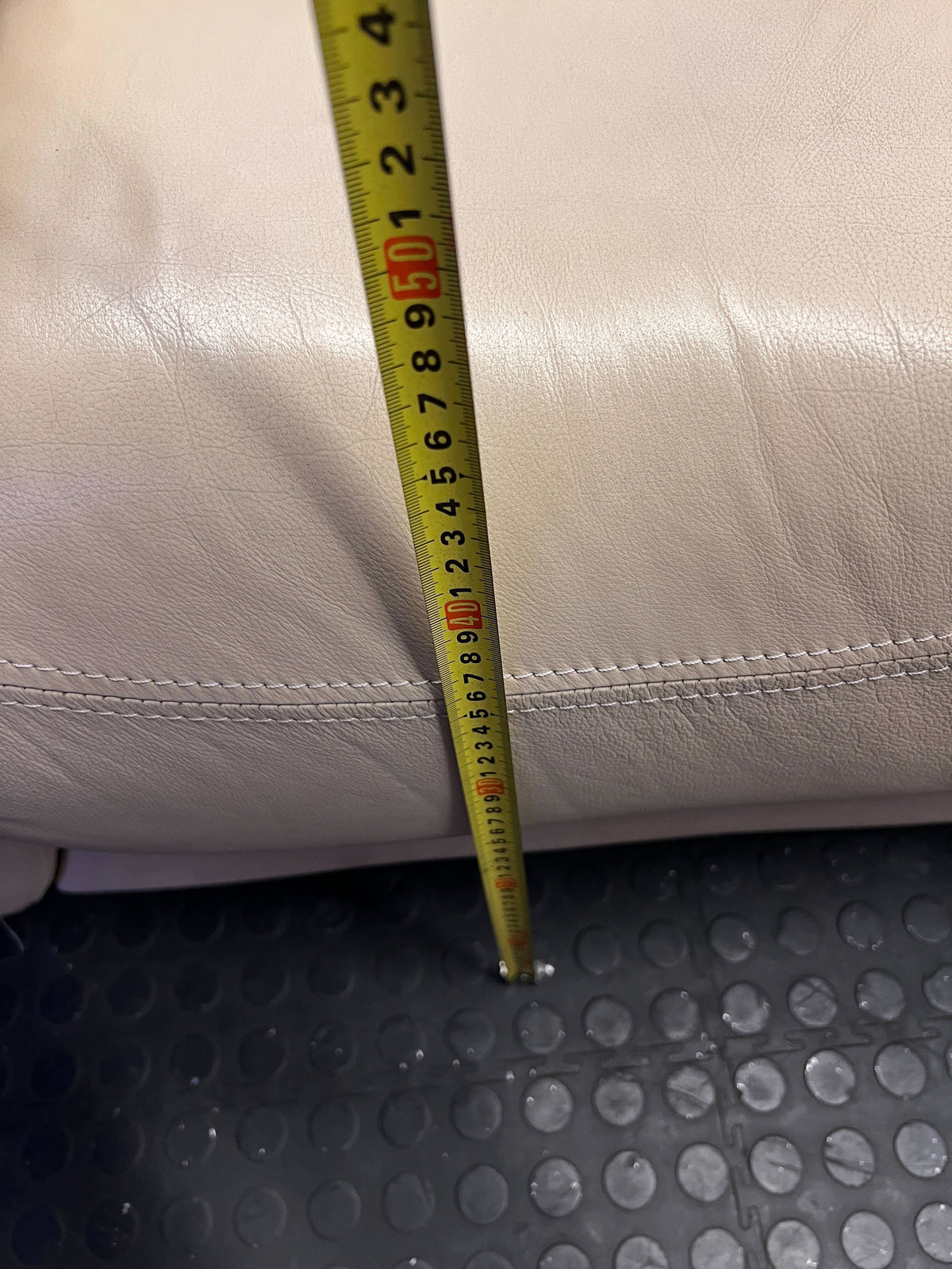 Comfortable 3-Seater Cream Leather Sofa