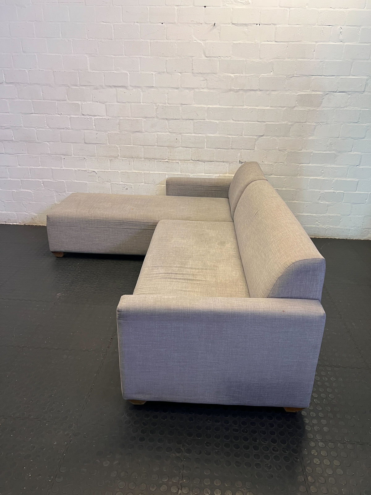 Comfy Grey L-Shape Sectional Sofa with Chaise Lounge