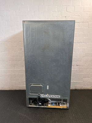 Hisense Black Side-by-Side Fridge Freezer with Water Dispenser