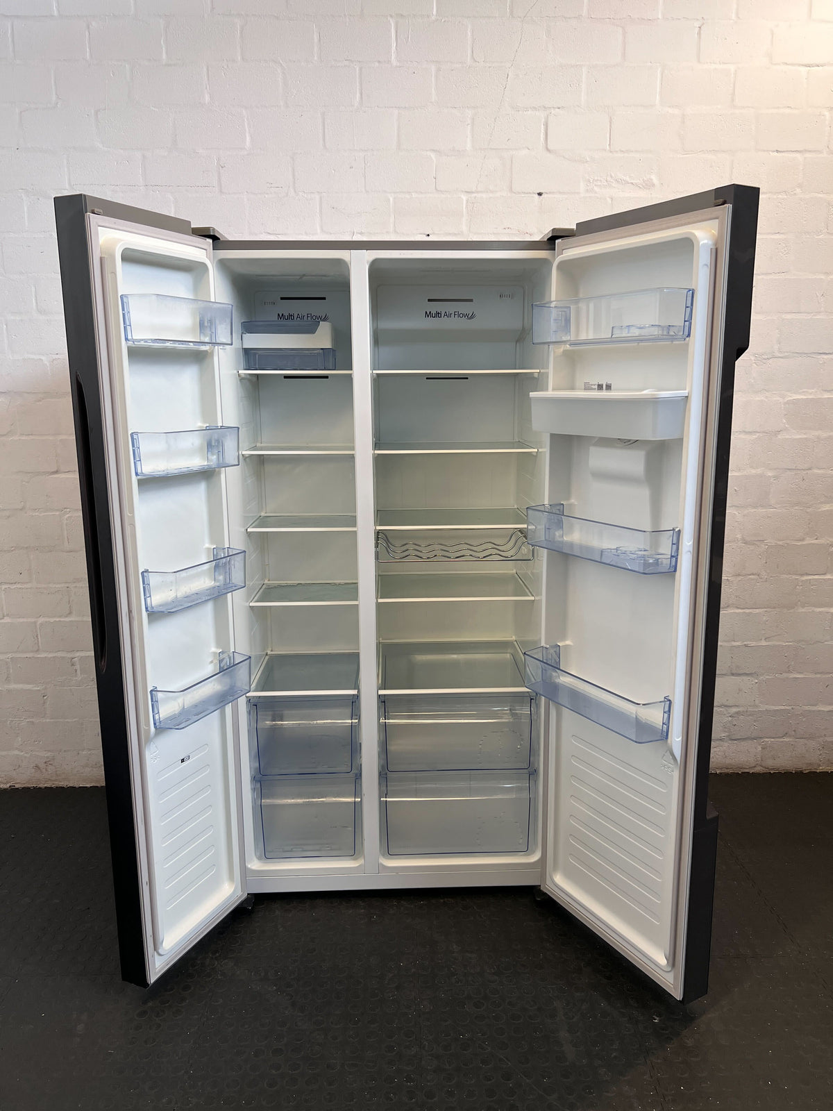 Hisense Black Side-by-Side Fridge Freezer with Water Dispenser