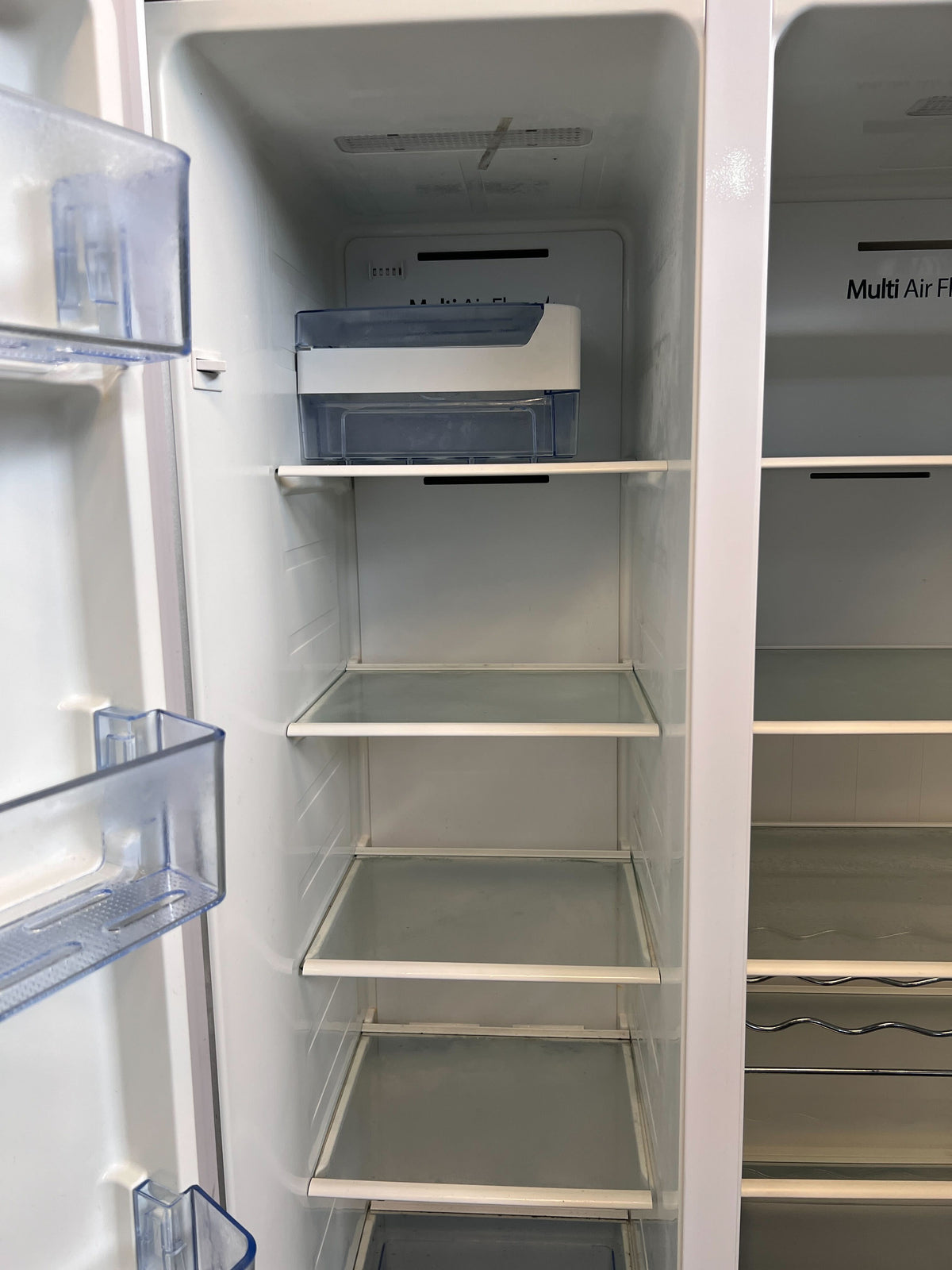 Hisense Black Side-by-Side Fridge Freezer with Water Dispenser