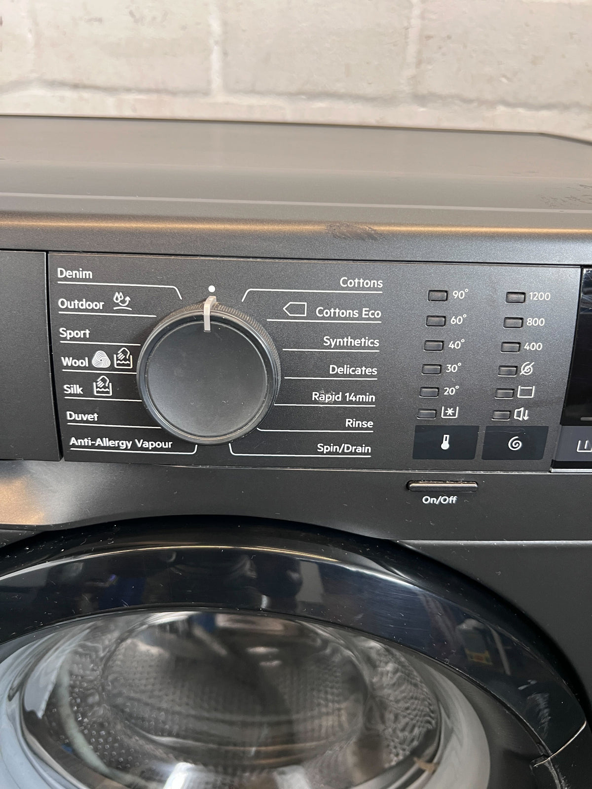AEG 6000 Series Lavamat 8kg ProSense Washing Machine