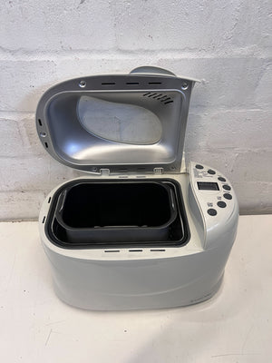 Russell Hobbs Automatic Bread Maker - Fresh Homemade Loaves!