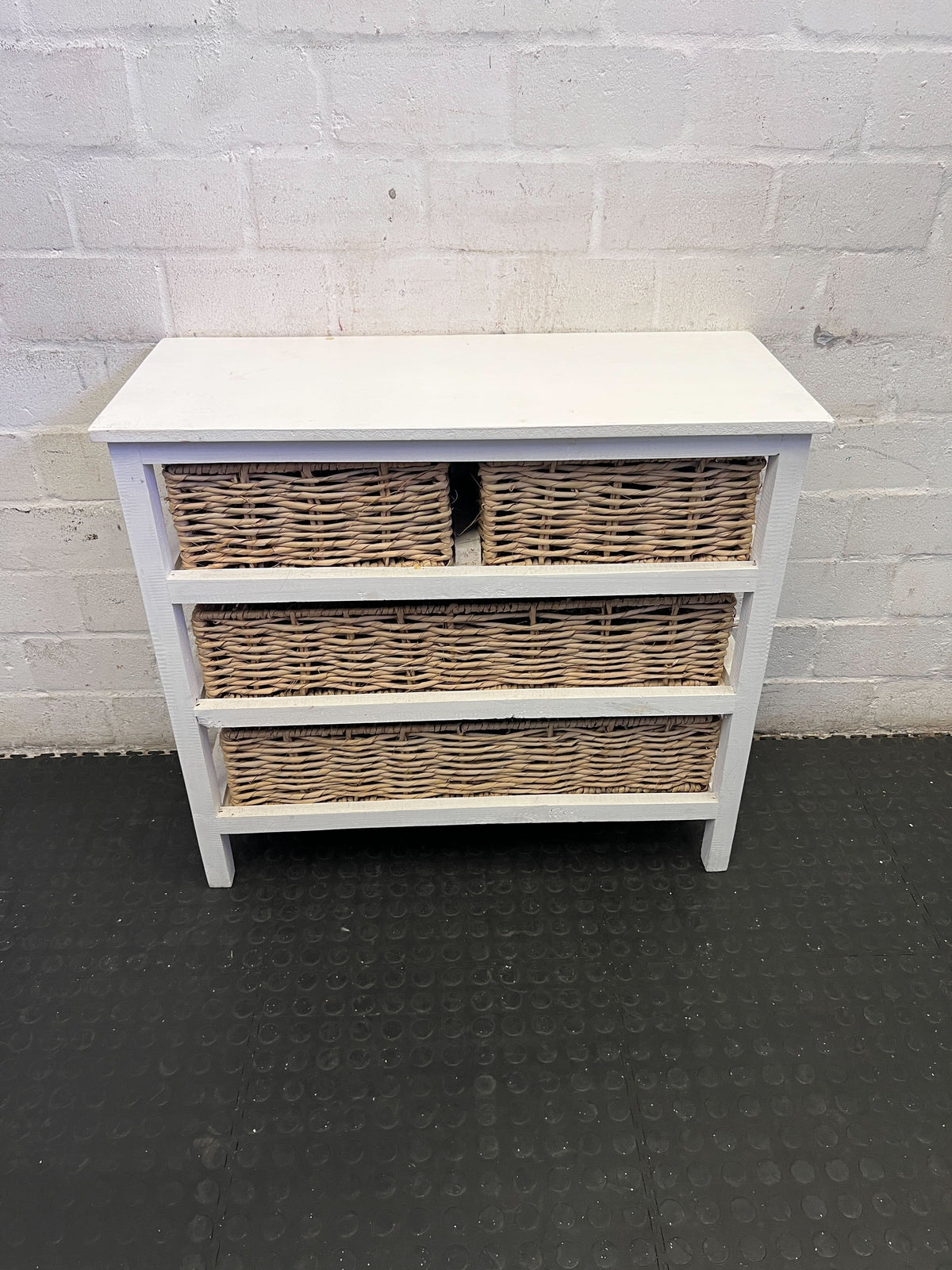 Charming White Wicker Basket Storage Chest