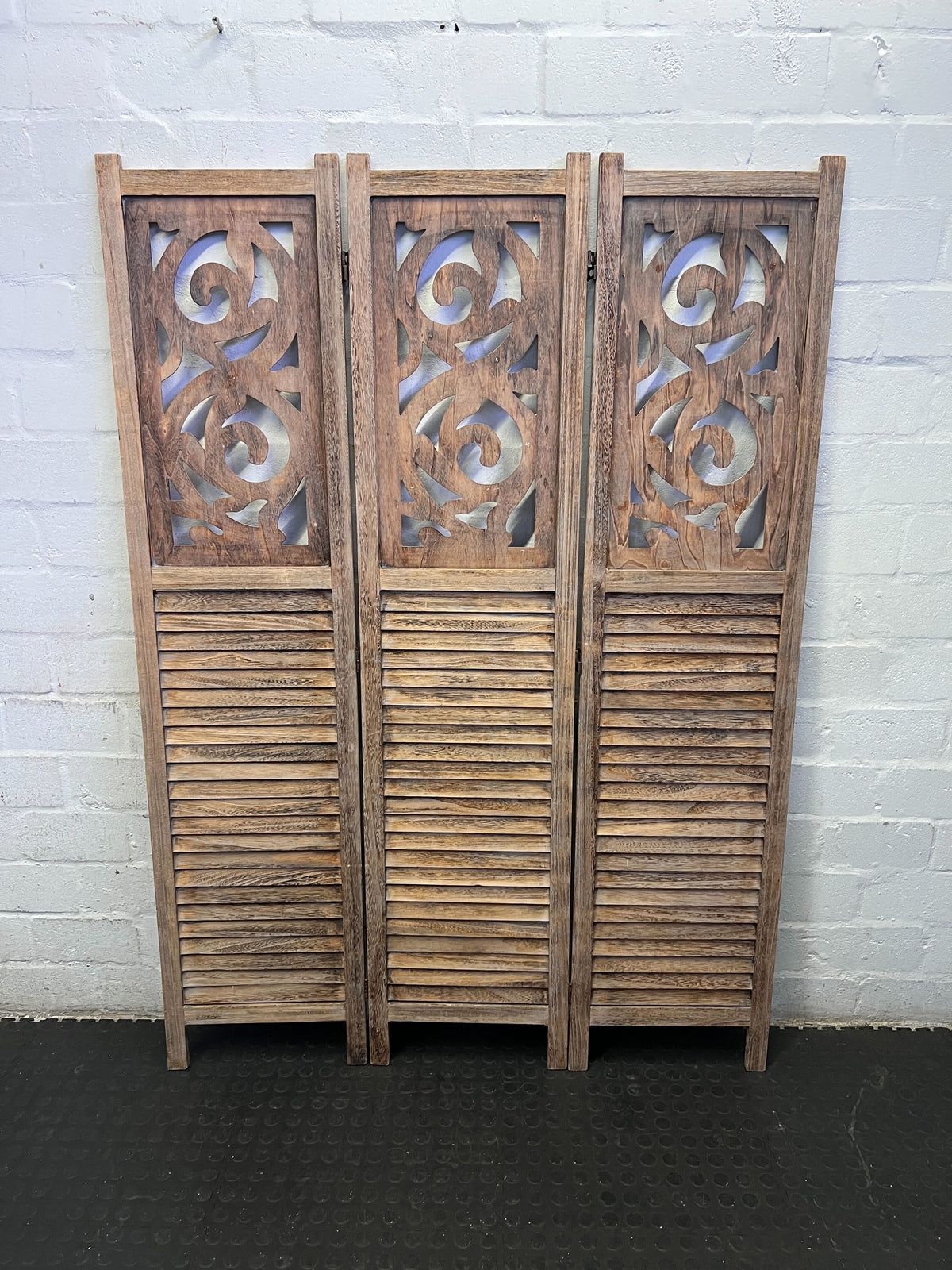 Decorative Carved Wooden Room Divider Panel