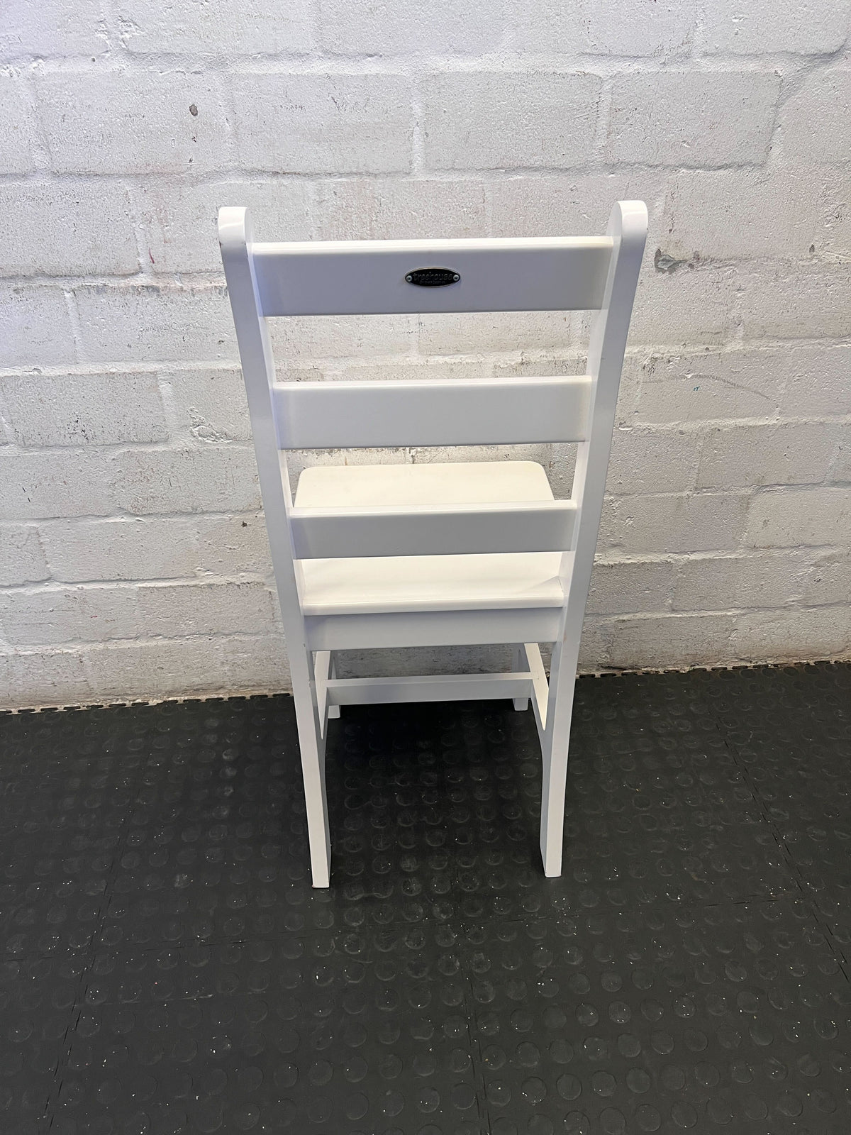 Treehouse White Wooden Ladder Back Chair