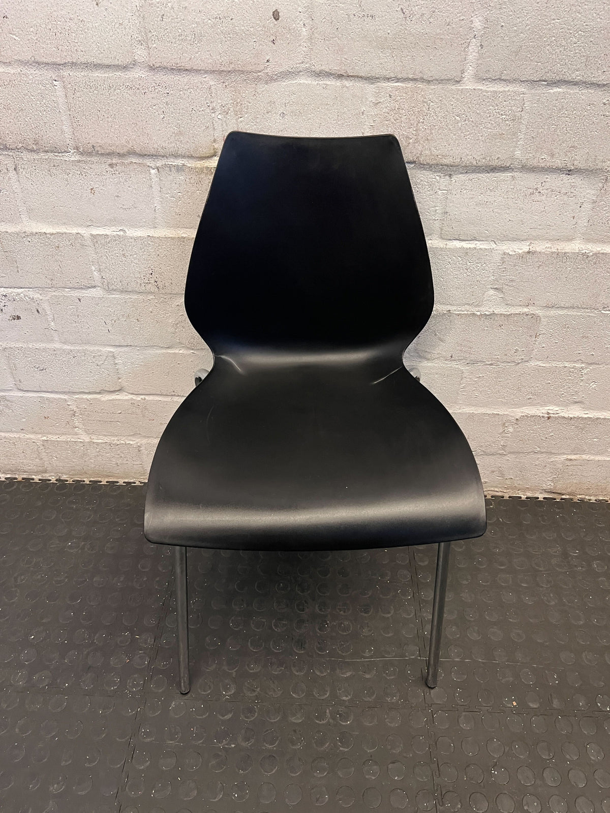 Sleek Black Modern Dining / Office Chair