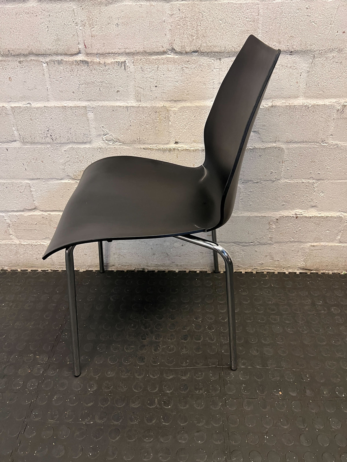 Sleek Black Modern Dining / Office Chair