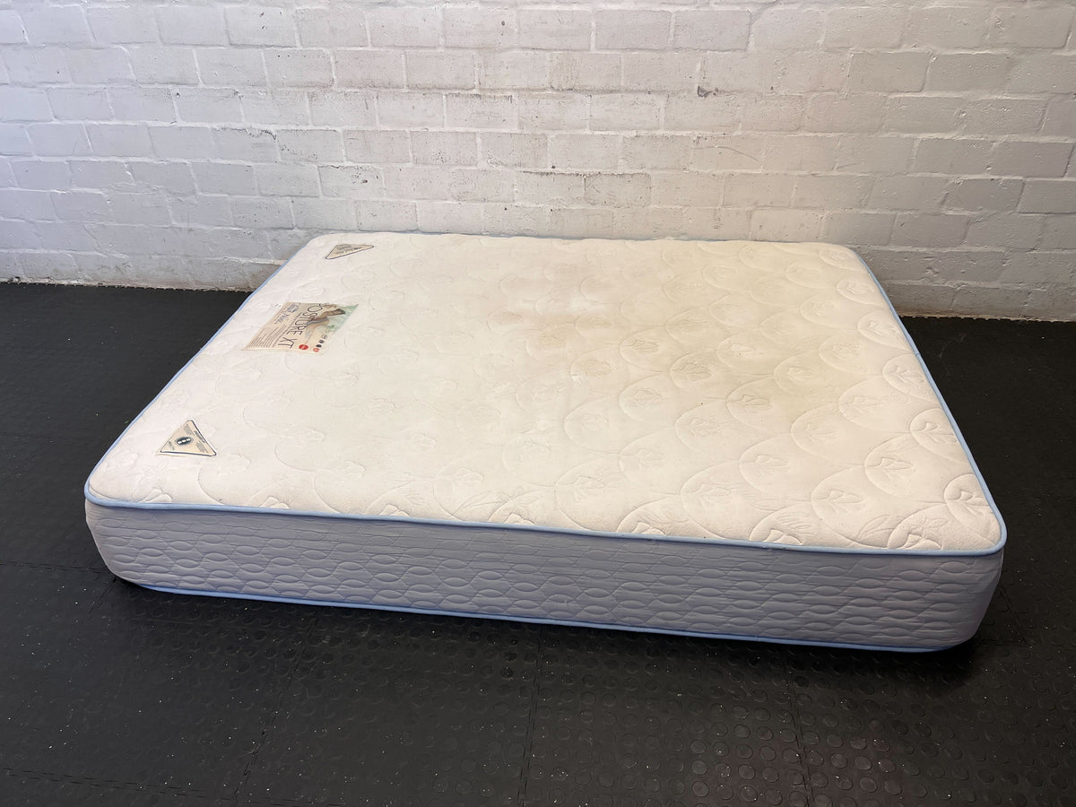 Posture XT Classic Nine Queen Mattress