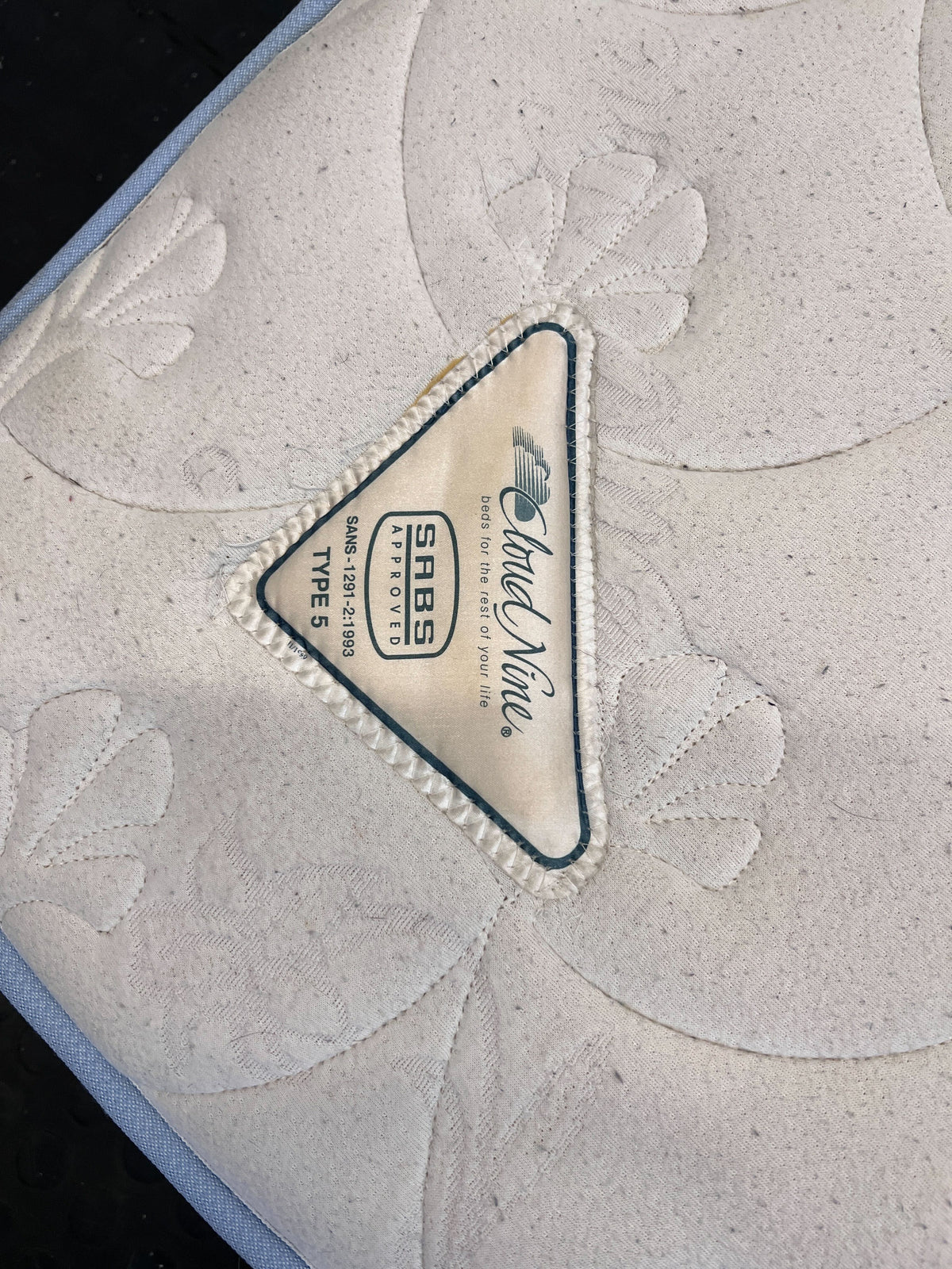 Posture XT Classic Nine Queen Mattress