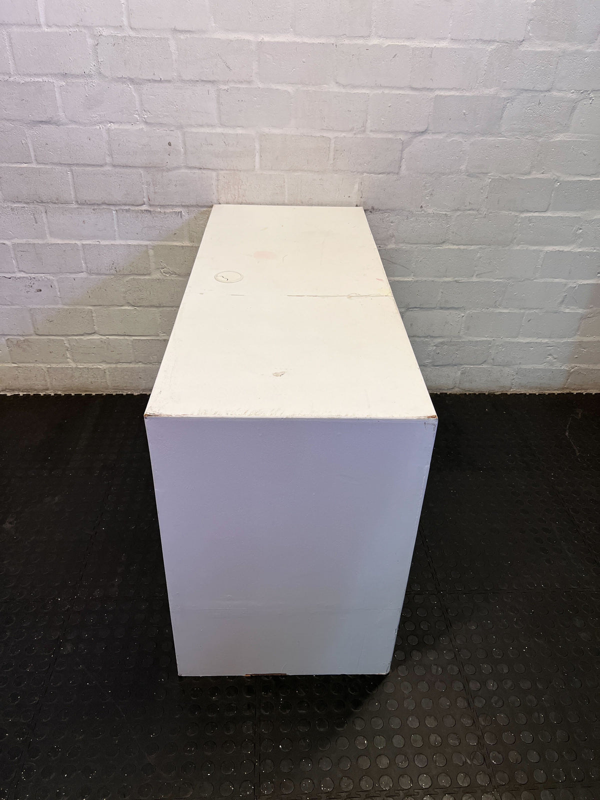 Versatile White Minimalist Display Table / Console