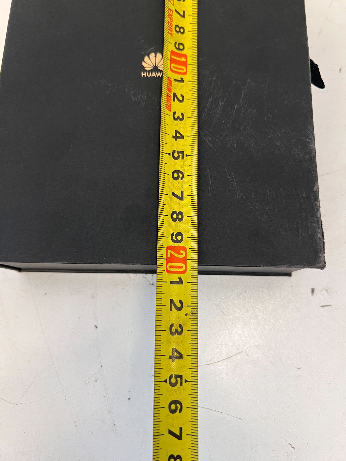 Huawei Sleek Black Wireless Neckband Earbuds - Pre-Loved Audio Gear