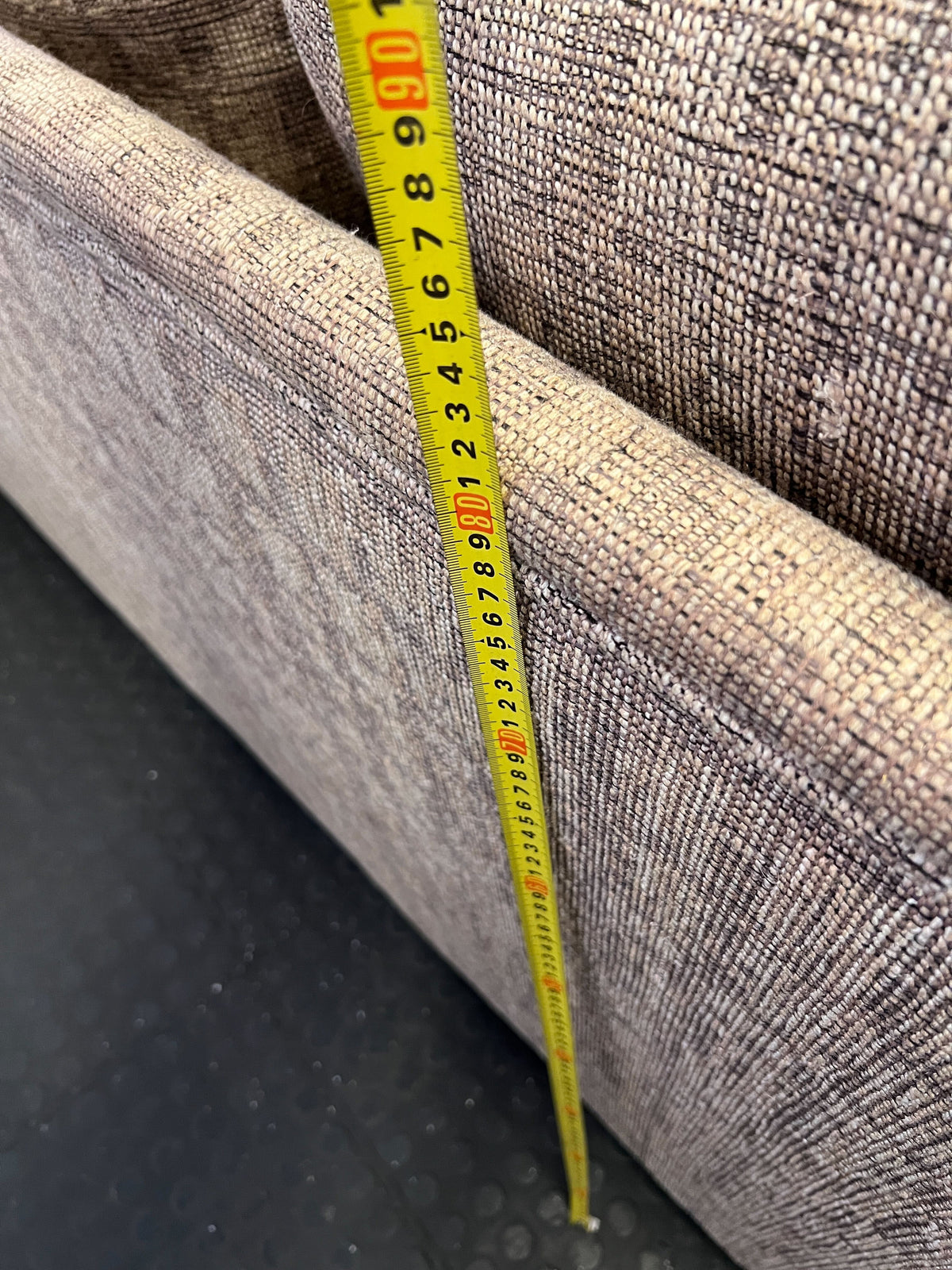 Charming Patterned Two-Seater Sofa with Accent Pillows ✨