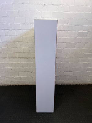 Versatile White 5-Shelf Bookcase