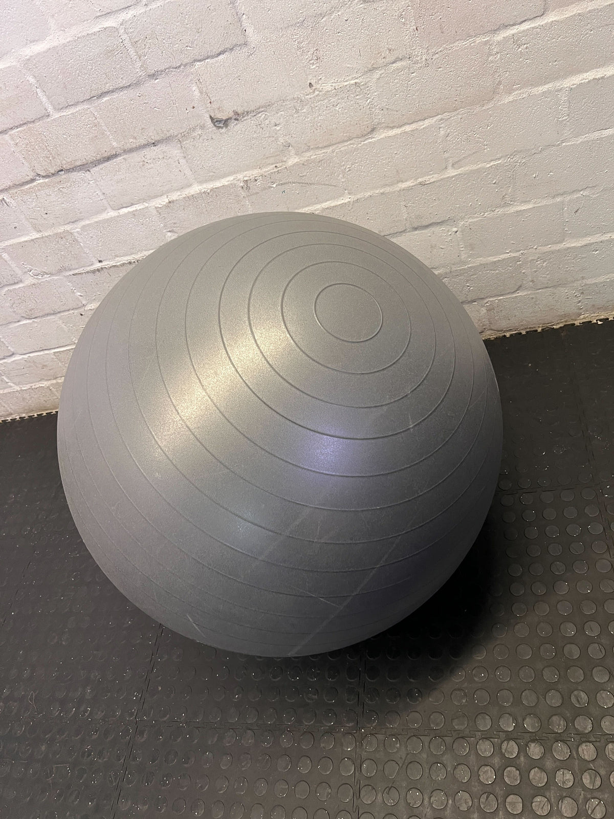 Everlast 75cm Grey Exercise Ball - Pre-Loved Fitness