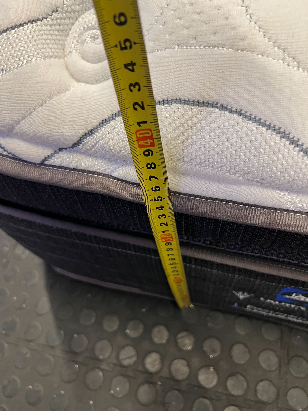 Sealy Posturepedic Small Single Mattress - Ultimate Comfort 90 by 190