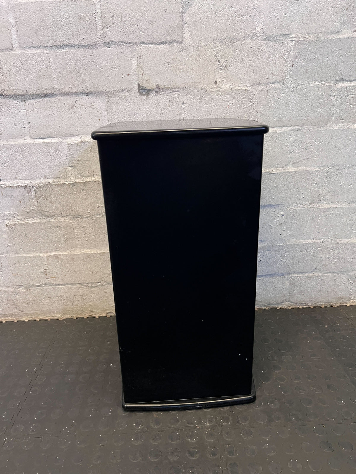 Elegant Black Tiered Display Shelf