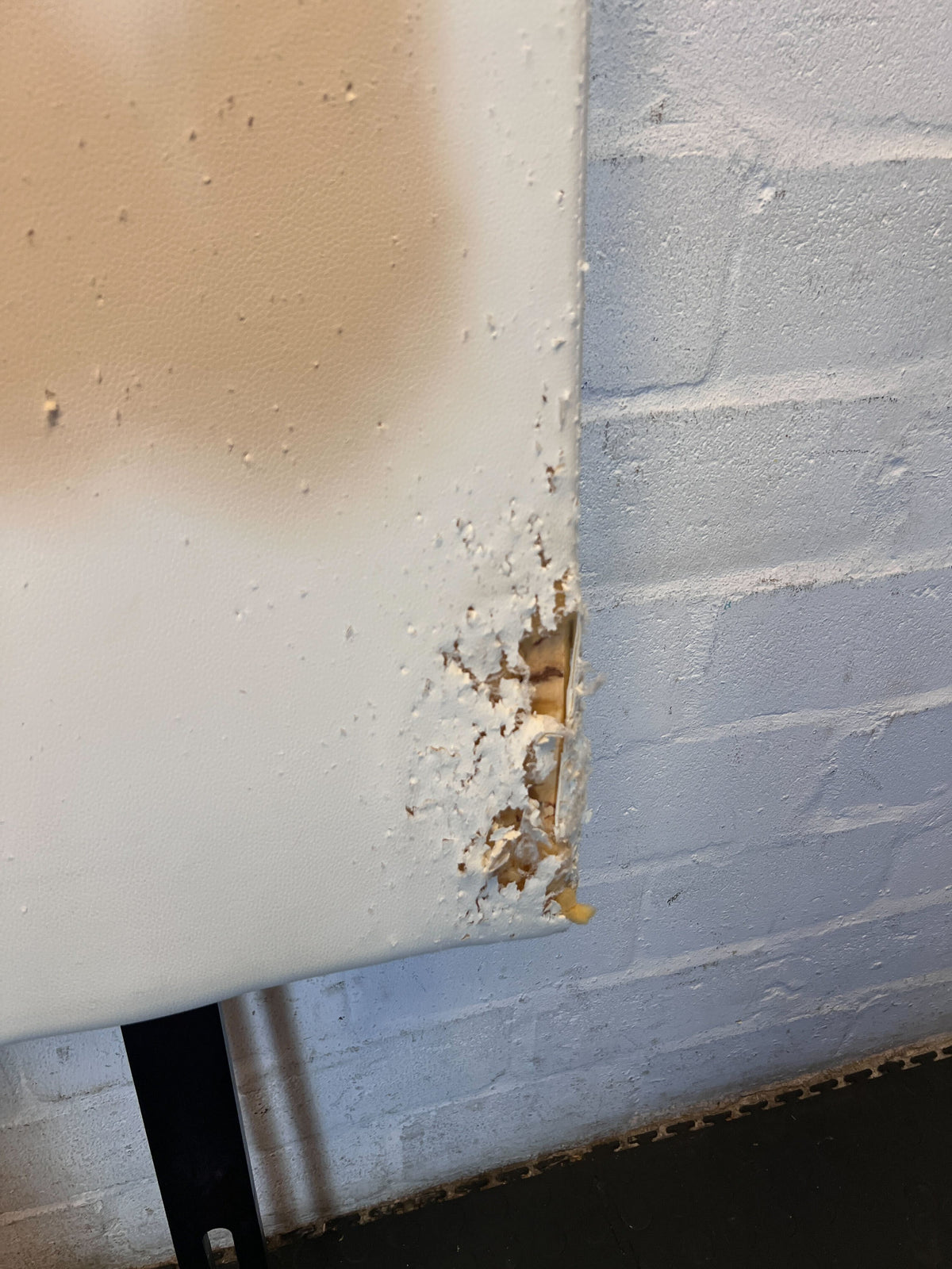 Retro Cream Headboard with Metal Legs - Damaged