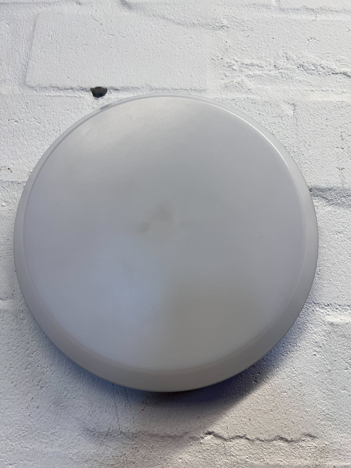 Sleek Modern Round Flush Mount Light Fixture - 2ndhandwarehouse.com
