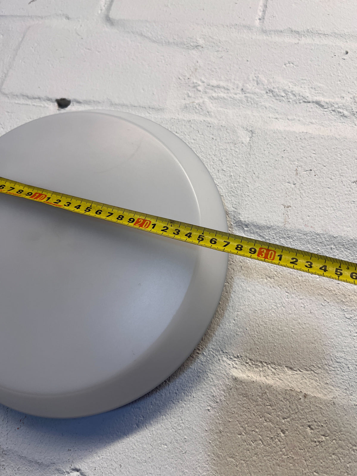 Sleek Modern Round Flush Mount Light Fixture - 2ndhandwarehouse.com