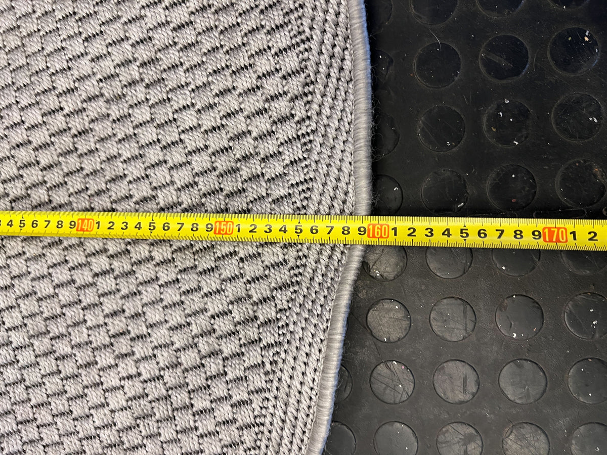 Stylish Round Woven Floor Mat - 2ndhandwarehouse.com