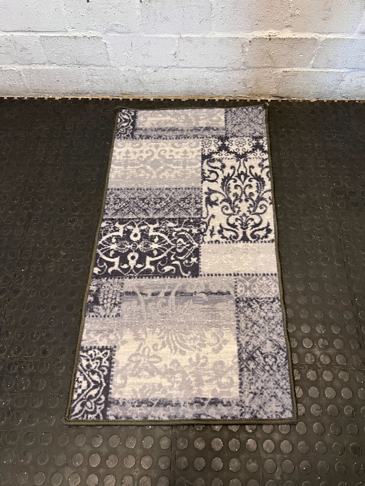 Stylish Grey & Navy Patchwork Accent Rug - 2ndhandwarehouse.com