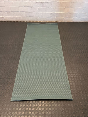 Stylish Sage Green Textured Runner Rug - 2ndhandwarehouse.com