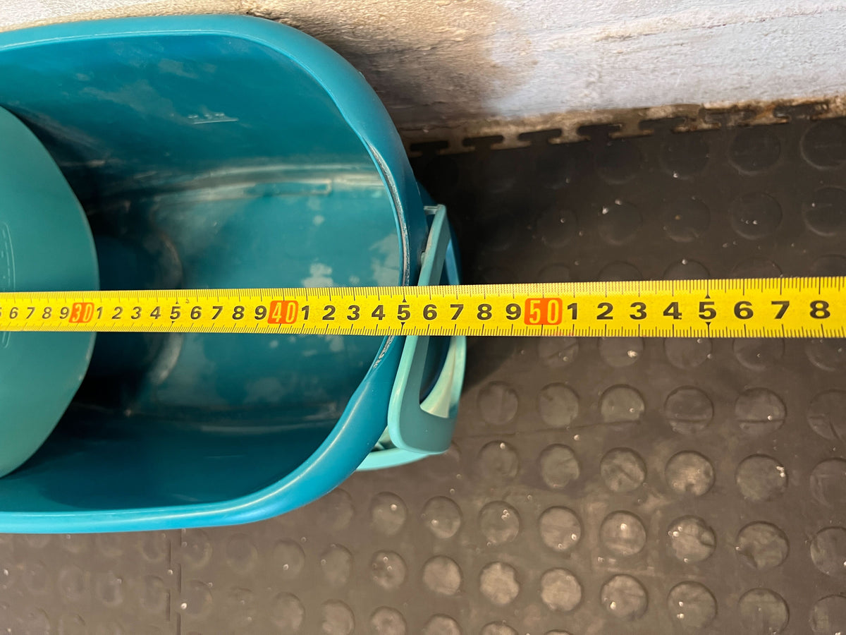 Vibrant Blue Mop Bucket with Integrated Wringer - 2ndhandwarehouse.com