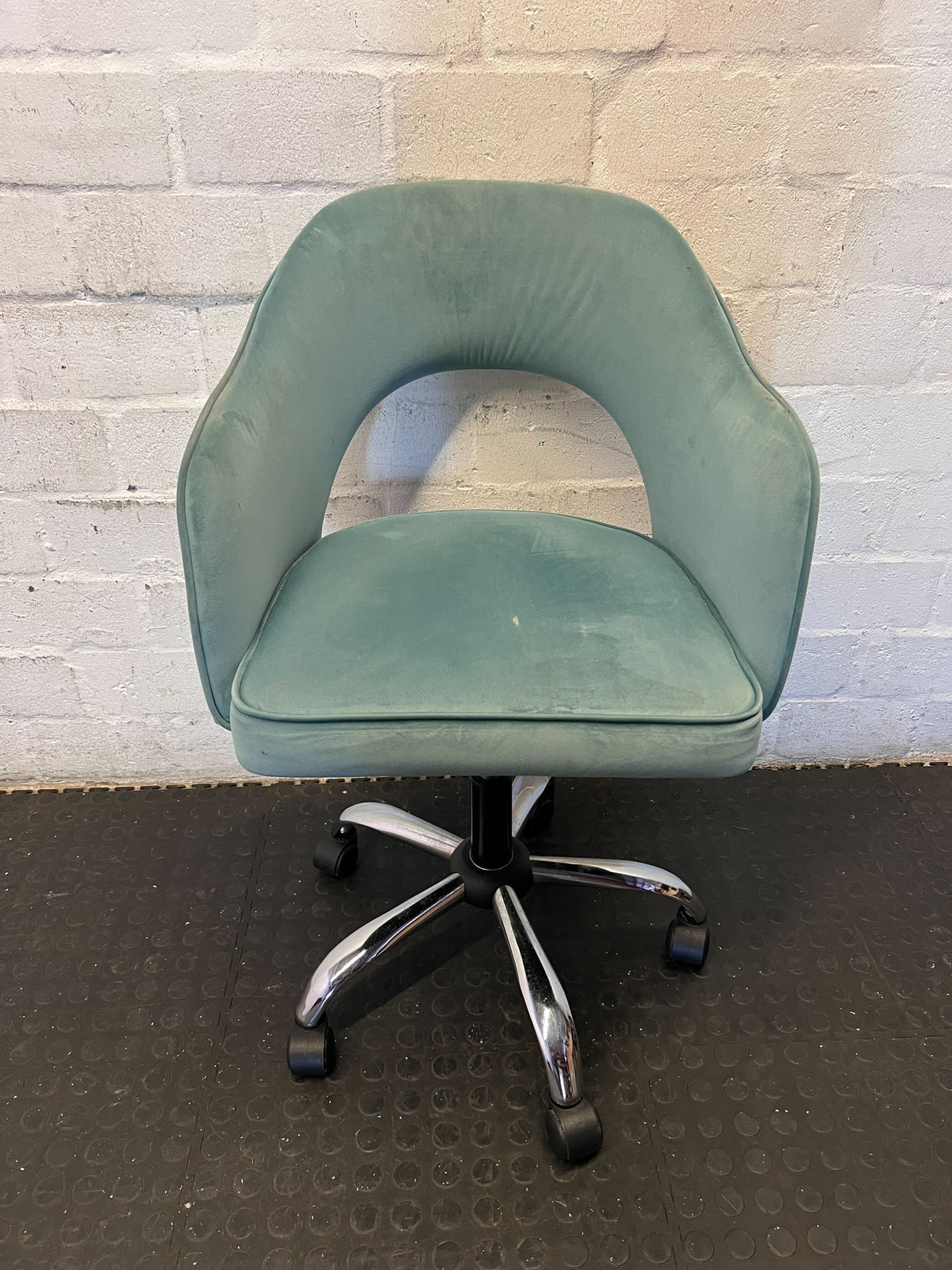 Chic Teal Velvet Swivel Office/Vanity Chair - 2ndhandwarehouse.com