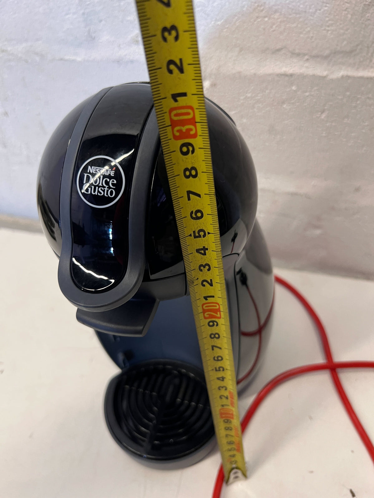 Nescafé Dolce Gusto Capsule Coffee Machine - Black