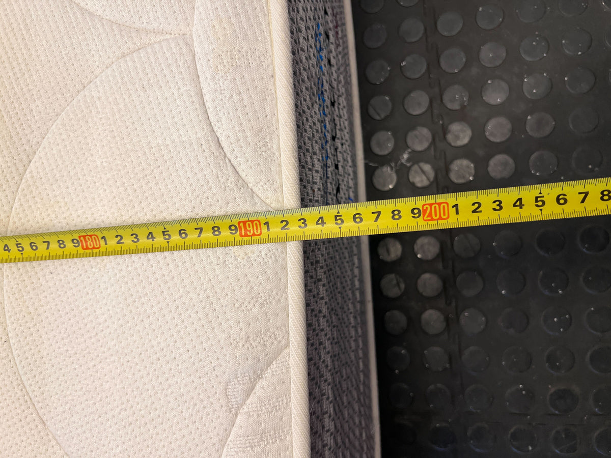 Pre-Owned Executive Single Mattress - Visible Stains - 2ndhandwarehouse.com