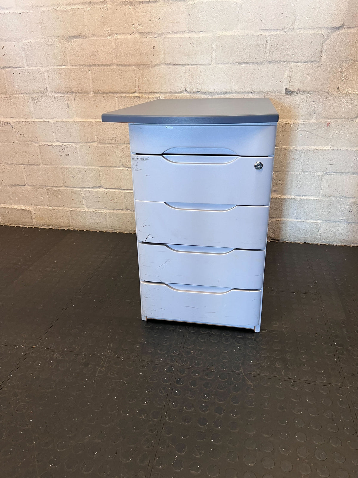 Compact 4-Drawer Office Filing Cabinet with Lock - 2ndhandwarehouse.com