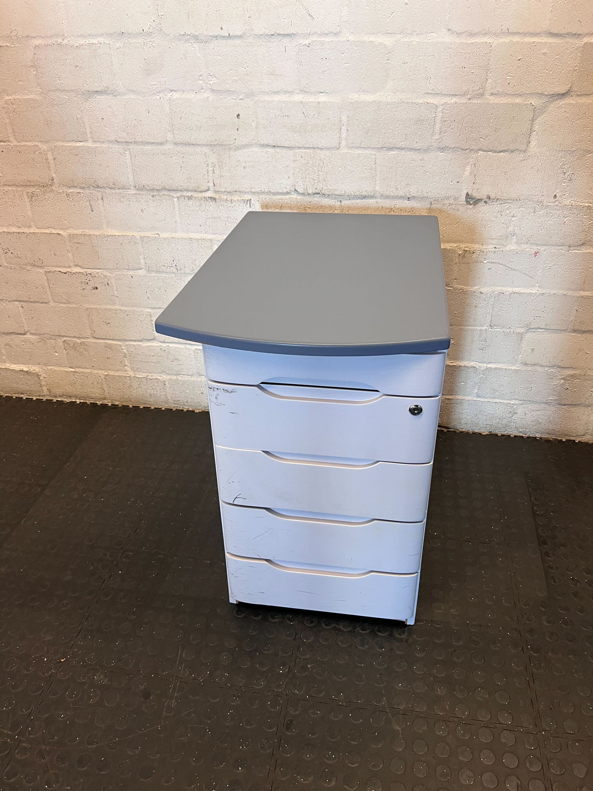 Compact 4-Drawer Office Filing Cabinet with Lock - 2ndhandwarehouse.com