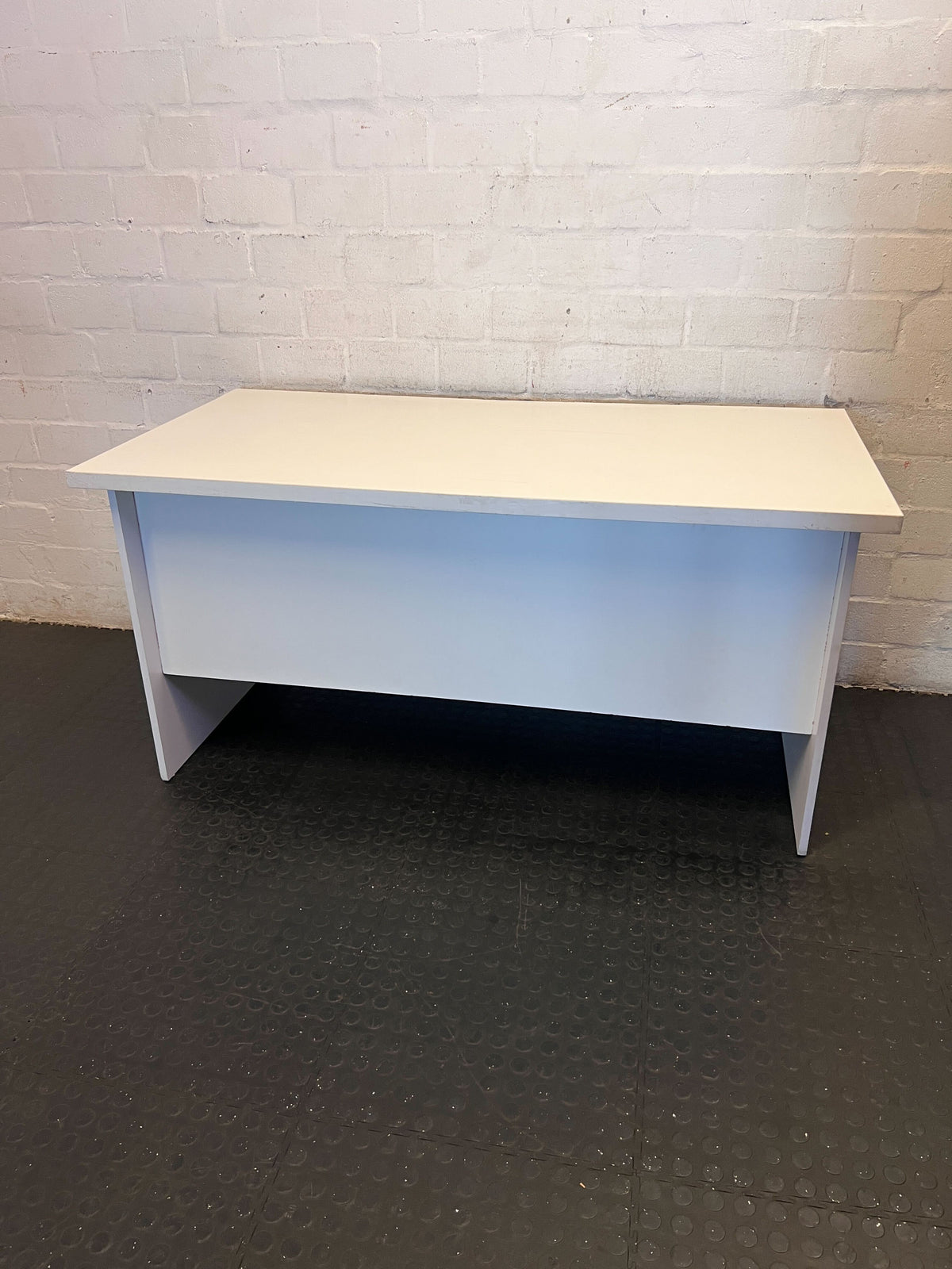 Compact Light Grey Office Desk with Storage Drawer - 2ndhandwarehouse.com