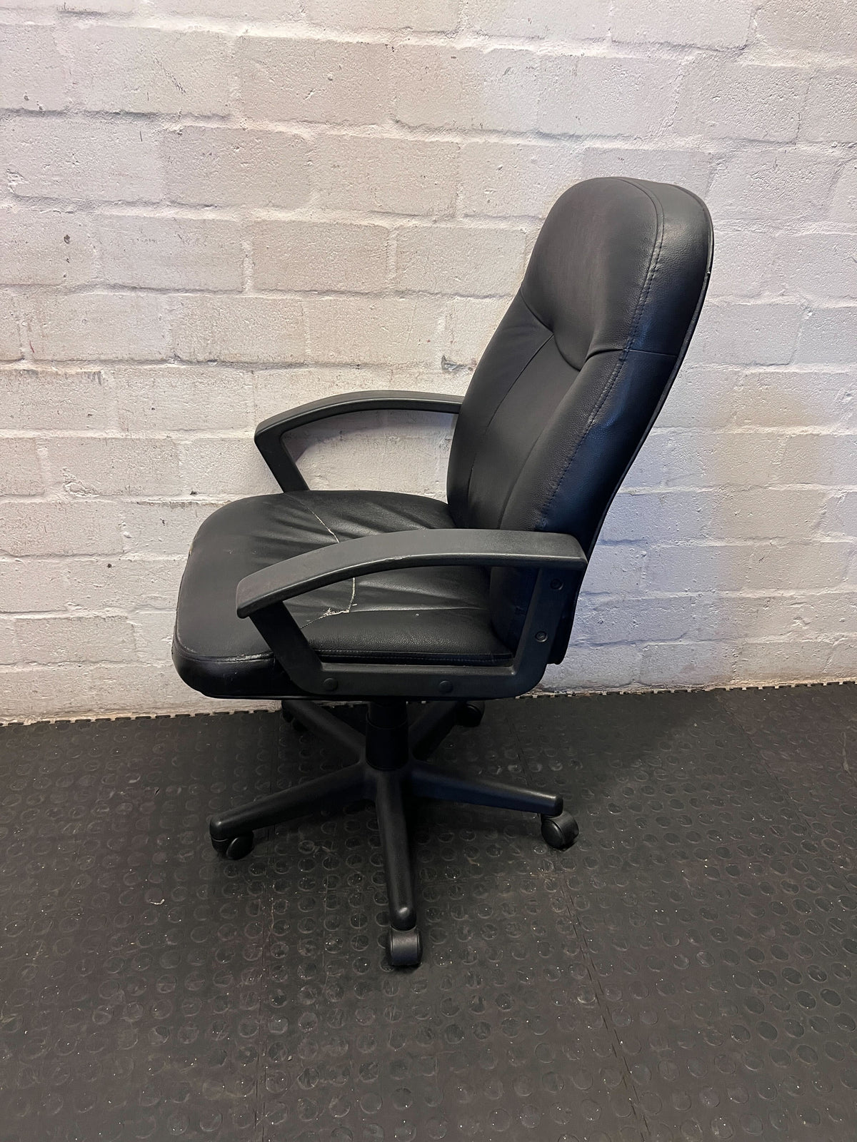 Used Black Faux Leather Executive Office Chair - 2ndhandwarehouse.com