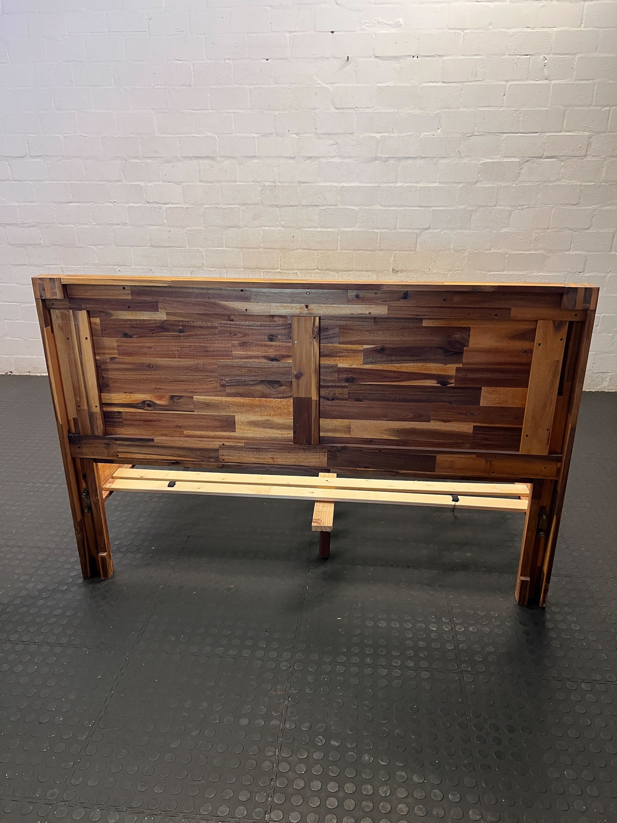 Stunning Solid Acacia Wood Bed Frame with Integrated Storage Drawers - 2ndhandwarehouse.com