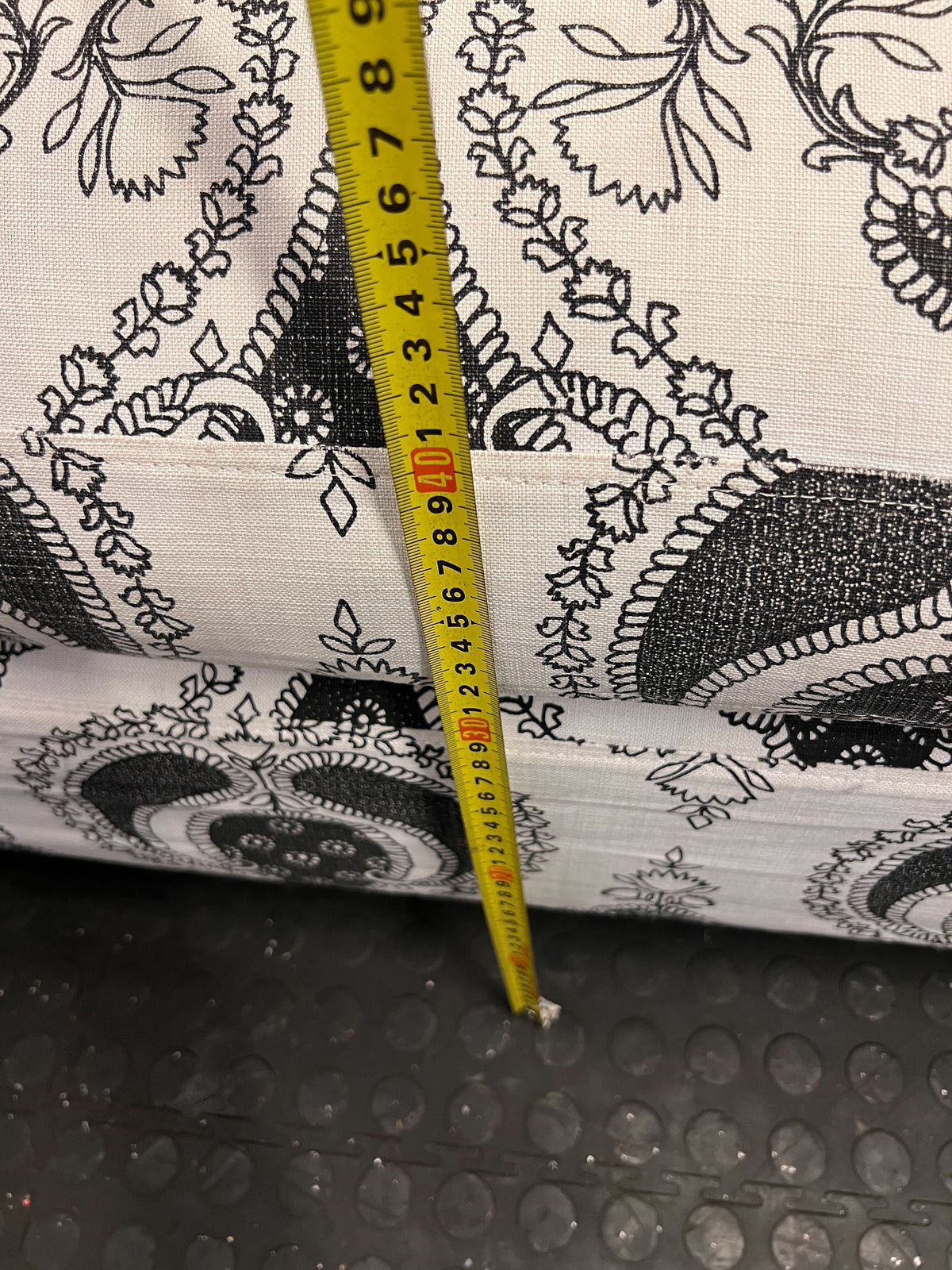 Stylish Black & White Paisley Sectional Sofa with Chaise & Cushions