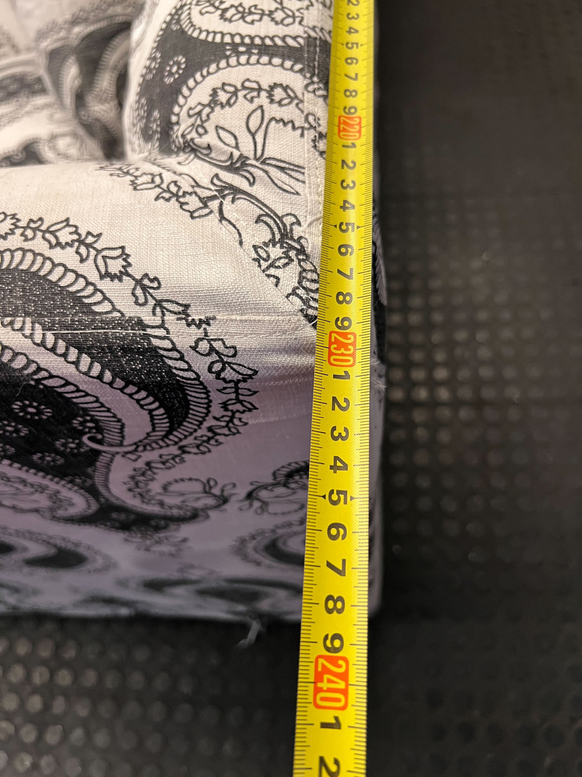 Stylish Black & White Paisley Sectional Sofa with Chaise & Cushions