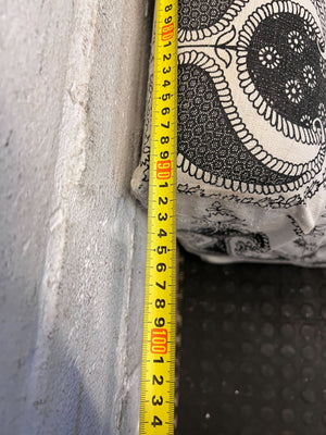 Stylish Black & White Paisley Sectional Sofa with Chaise & Cushions